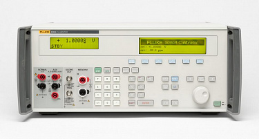 Калибратор многофункциональный с опцией калибровки осциллографов до 200 МГц Fluke 5080A/SC